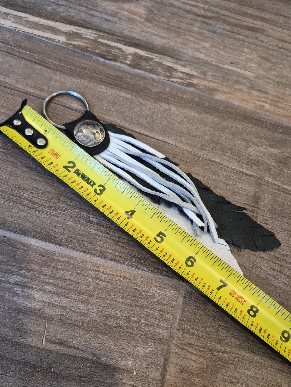 Vtg Handcrafted Leather Feathers U.S. Buffalo Nickel Coin Keychain, Black Gray - Picture 7 of 9